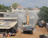 فيديو: هدم بيت لعائلة عربية في حي المحطة بمدينة اللد